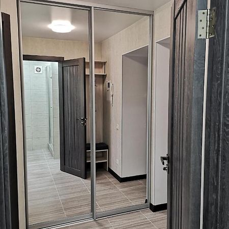 Новая Квартира На Пр. Соборном Возле Зну Zaporizhia Buitenkant foto